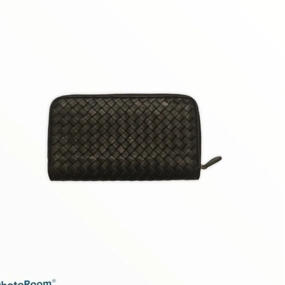 Black leather woven intrecciato wallet clutch bag